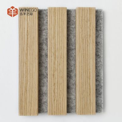 Zeitlose Holz-Slat-Akustische Panels für harmonische Innenräume